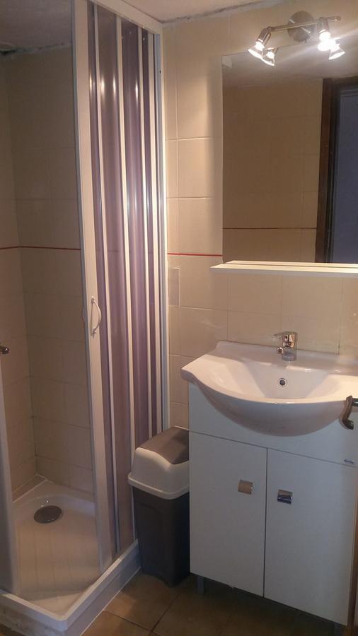 Antikristo Rooms Karteros Exterior photo